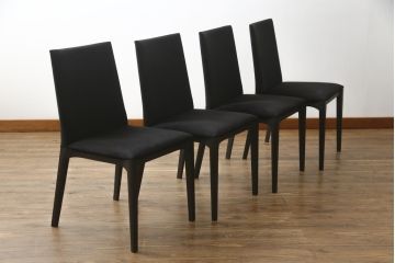 中古　短期展示品　極美品　Cassinaixc.(カッシーナイクスシー)　IXC. R&D(イクスシー.R&D)　LINE(ライン)　ウルトラスエード(ULTRASUEDE)　Eランク　シンプルで上品な佇まいが魅力のダイニングチェア4脚セット(椅子、イス、アームレスチェア、店舗什器)(定価4脚で約30万8千円)(R-066664)