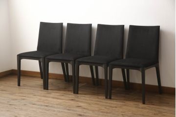 中古　短期展示品　極美品　Cassinaixc.(カッシーナイクスシー)　IXC. R&D(イクスシー.R&D)　LINE(ライン)　ウルトラスエード(ULTRASUEDE)　Eランク　シンプルで上品な佇まいが魅力のダイニングチェア4脚セット(椅子、イス、アームレスチェア、店舗什器)(定価4脚で約30万8千円)(R-066665)