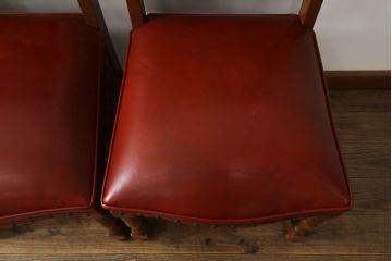 中古　美品　横浜クラシック家具　ダニエル(daniel)　ミッシェル(Michel)サイドチェア　A-504　本革(レザー)　クラシカルな雰囲気漂うデザインがおしゃれなダイニングチェア4脚セット(椅子、イス)(定価4脚で約88万円)(R-066668)