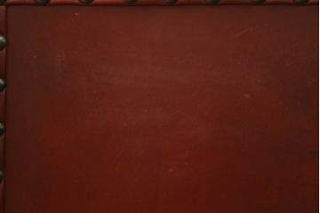 中古　美品　横浜クラシック家具　ダニエル(daniel)　ミッシェル(Michel)サイドチェア　A-504　本革(レザー)　クラシカルな雰囲気漂うデザインがおしゃれなダイニングチェア4脚セット(椅子、イス)(定価4脚で約88万円)(R-066668)