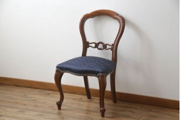 中古　VICTORIA COLLECTION　マホガニー材　優美な曲線デザインが美しいバルーンバックチェア(サロンチェア、ダイニングチェア、イス、椅子)(R-066673)