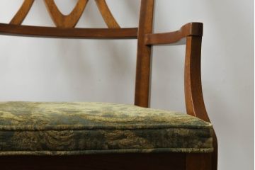 中古　DREXEL HERITAGE(ドレクセルヘリテイジ)　Triune(トライユン)　マホガニー材　洗練されたデザインが魅力のアームチェア(ダイニングチェア、椅子、イス)(R-066674)