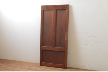 アンティーク建具　落ち着いた雰囲気を演出する木製ドア1枚(木製扉)(R-066725)
