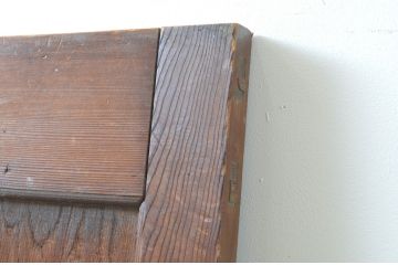 アンティーク建具　落ち着いた雰囲気を演出する木製ドア1枚(木製扉)(R-066725)