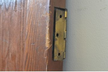 アンティーク建具　落ち着いた雰囲気を演出する木製ドア1枚(木製扉)(R-066725)