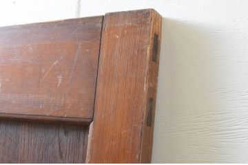 アンティーク建具　落ち着いた雰囲気を演出する木製ドア1枚(木製扉)(R-066726)