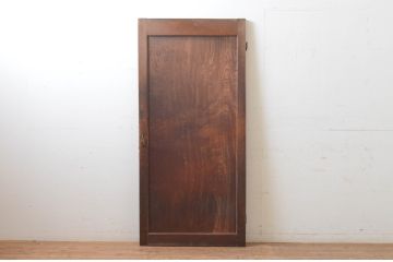 アンティーク建具　落ち着いた雰囲気を演出する木製ドア1枚(木製扉)(R-066726)