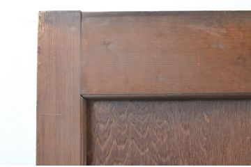 アンティーク建具　落ち着いた雰囲気を演出する木製ドア1枚(木製扉)(R-066726)