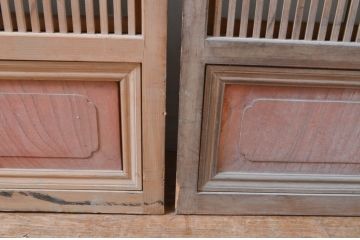 アンティーク建具　腰板欅(ケヤキ)材　和の空間を演出する裏障子付き格子戸2枚セット(引き戸、障子戸、ガラス帯戸)(R-066728)