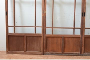 アンティーク建具　大正ロマンの雰囲気漂う両面面取り加工の幅狭ガラス戸4枚セット(引き戸)(R-066732)