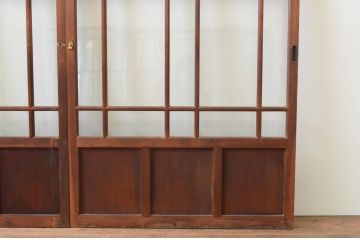 アンティーク建具　大正ロマン　ノスタルジックな雰囲気を演出する両面面取り加工の幅狭ガラス戸3枚セット(引き戸)(R-066740)