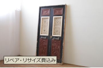 海外アンティーク　ペイント仕上げ限定　彫刻とアイアンフェンス入りの両開きドア1対(建具、木製扉、1対2枚セット)(R-066745)