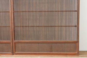 アンティーク建具　和モダンな雰囲気づくりにおすすめな幅広格子戸2枚セット(引き戸)(R-066759)