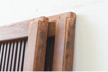 アンティーク建具　和モダンな雰囲気づくりにおすすめな幅広格子戸2枚セット(引き戸)(R-066759)