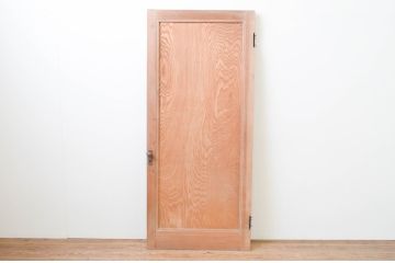 アンティーク建具　シンプルで味わい深い木製ドア1枚(木製扉)(R-066763)