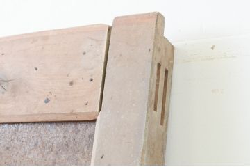 アンティーク建具　重厚で味わい深い鉄板張りの蔵戸1枚(鉄扉、玄関戸、引き戸)(R-066766)