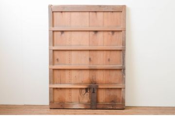 アンティーク建具　重厚で味わい深い鉄板張りの蔵戸1枚(鉄扉、玄関戸、引き戸)(R-066766)
