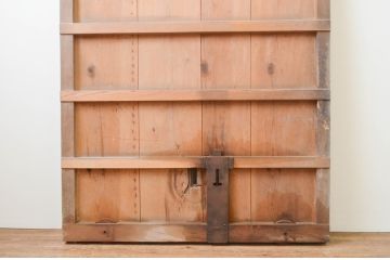 アンティーク建具　重厚で味わい深い鉄板張りの蔵戸1枚(鉄扉、玄関戸、引き戸)(R-066766)