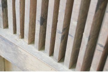 アンティーク建具　どこか懐かしい雰囲気の格子蔵戸1枚(格子戸、引き戸、玄関戸)(R-066768)