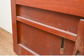 アンティーク建具　上手物!!上質な造りで深みある色合いが魅力的な総欅(ケヤキ)材のマス目(升目)格子蔵戸1枚(きつね格子、狐格子、格子戸、引き戸、玄関戸)(R-066770)