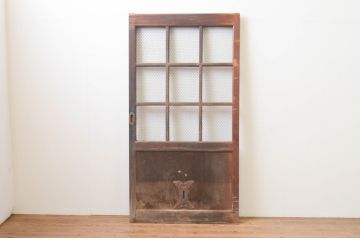 アンティーク建具　腰板欅(ケヤキ)材　味わい深さが魅力!　マス目(升目)の格子蔵戸1枚(きつね格子、狐格子、格子戸、玄関戸、引き戸)(R-066774)
