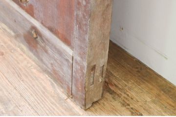 アンティーク建具　時を経た味わいが魅力的な欅(ケヤキ)材の幅狭蔵戸1枚(引き戸、玄関戸)(R-066775)