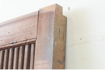 アンティーク建具　腰板欅(ケヤキ)材　重厚感のある佇まいが魅力の格子蔵戸1枚(格子戸、玄関戸、引き戸)(R-066781)