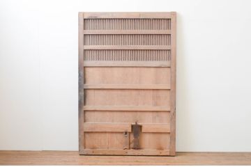 アンティーク建具　腰板欅(ケヤキ)材　重厚感のある佇まいが魅力の格子蔵戸1枚(格子戸、玄関戸、引き戸)(R-066781)