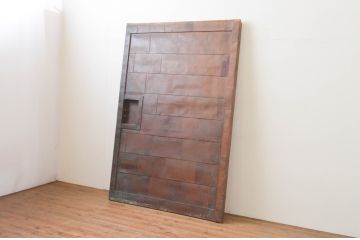 アンティーク建具　美品!!　上品な佇まいが魅力的な古い銅板張りの蔵戸1枚(引き戸、玄関戸)(R-066784)