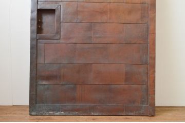 アンティーク建具　美品!!　上品な佇まいが魅力的な古い銅板張りの蔵戸1枚(引き戸、玄関戸)(R-066784)