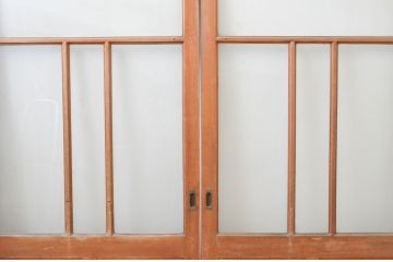 アンティーク建具　ペイント仕上げ限定　上質な空間づくりにおすすめ!古いナラ材の店舗用ガラス戸4枚セット(引き戸)(R-066785)