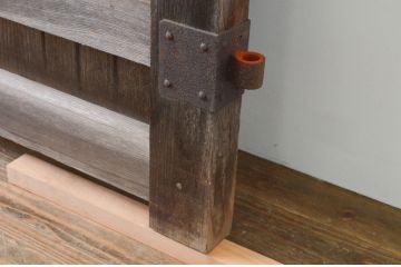 アンティーク建具　高級品!!　総欅(ケヤキ)材　一枚板　経年により深みを増した木色が趣ある門扉1対(2枚セット、木製扉、蔵戸、玄関戸)(R-066787)