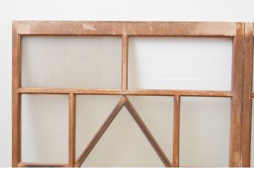 アンティーク建具　ペイント仕上げ限定　大正ロマン　ひし形のデザインが魅力的なガラス窓2枚セット(ガラス戸、引き戸)(R-066788)