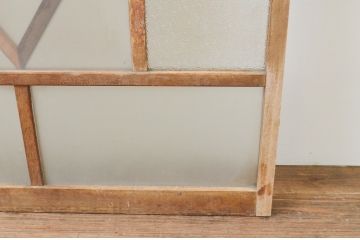 アンティーク建具　ペイント仕上げ限定　大正ロマン　ひし形のデザインが魅力的なガラス窓2枚セット(ガラス戸、引き戸)(R-066788)