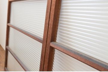 アンティーク建具　モールガラス入り　シンプルなデザインでお部屋に合わせやすいガラス窓2枚セット(ガラス戸、引き戸)(R-066789)