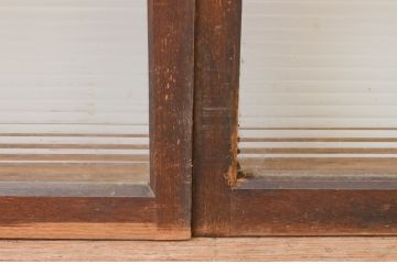 アンティーク建具　モールガラス入り　シンプルなデザインでお部屋に合わせやすいガラス窓2枚セット(ガラス戸、引き戸)(R-066789)