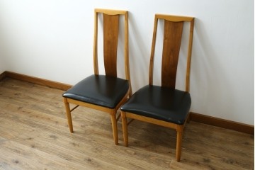 中古　美品　DREXEL HERITAGE(ドレクセルヘリテイジ)　北欧テイストのお部屋におすすめ!!洗練されたモダンデザインが美しいダイニングチェア2脚セット　(R-066802)