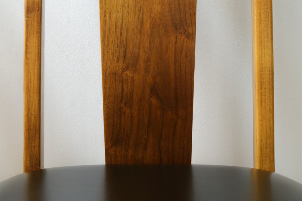 中古　美品　DREXEL HERITAGE(ドレクセルヘリテイジ)　北欧テイストのお部屋におすすめ!!洗練されたモダンデザインが美しいダイニングチェア2脚セット　(R-066802)