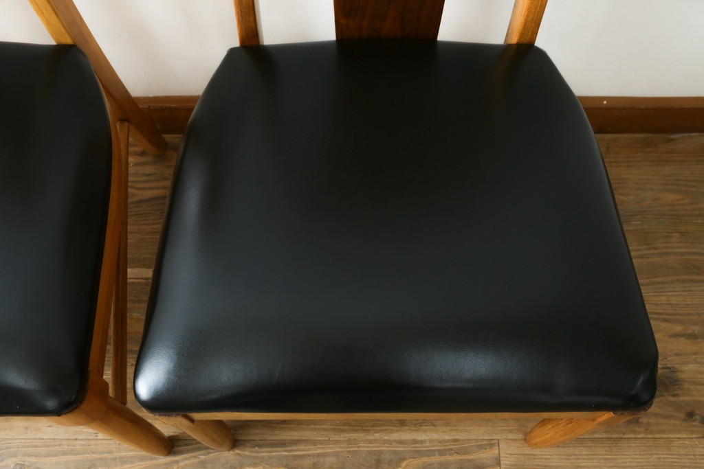 中古　美品　DREXEL HERITAGE(ドレクセルヘリテイジ)　北欧テイストのお部屋におすすめ!!洗練されたモダンデザインが美しいダイニングチェア2脚セット　(R-066802)