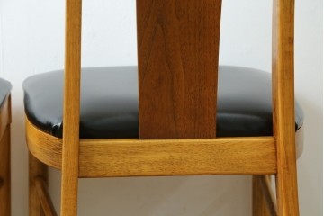 中古　美品　DREXEL HERITAGE(ドレクセルヘリテイジ)　北欧テイストのお部屋におすすめ!!洗練されたモダンデザインが美しいダイニングチェア2脚セット　(R-066802)