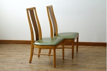 中古　美品　DREXEL HERITAGE(ドレクセルヘリテイジ)　北欧テイストのお部屋におすすめ!!洗練されたモダンデザインが美しいダイニングチェア2脚セット　(R-066803)