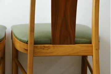 中古　美品　DREXEL HERITAGE(ドレクセルヘリテイジ)　北欧テイストのお部屋におすすめ!!洗練されたモダンデザインが美しいダイニングチェア2脚セット　(R-066803)