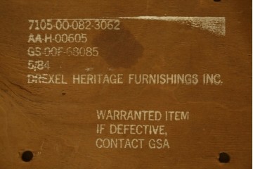 中古　美品　DREXEL HERITAGE(ドレクセルヘリテイジ)　北欧テイストのお部屋におすすめ!!洗練されたモダンデザインが美しいダイニングチェア2脚セット　(R-066803)
