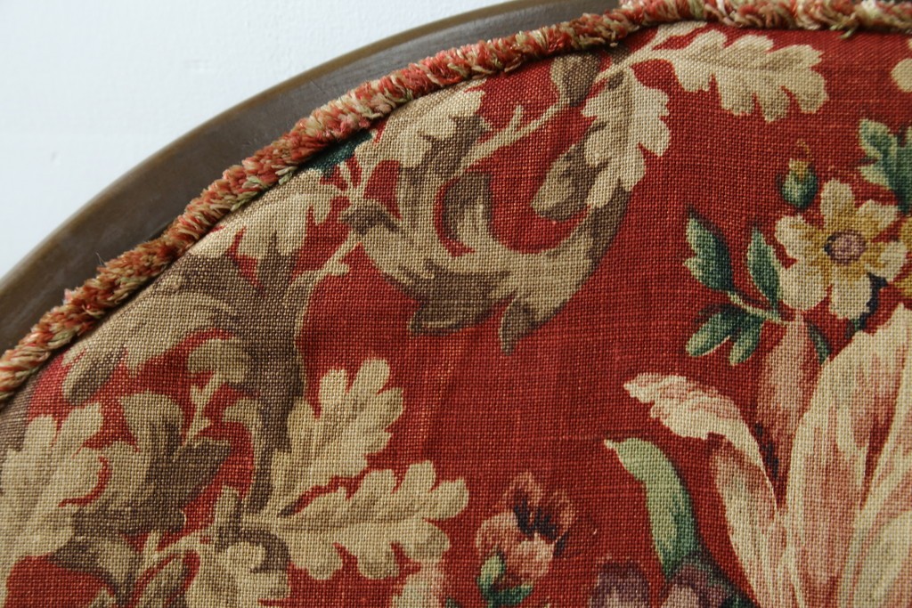 イギリスビンテージ　ERCOL(アーコール)　クラシカルな佇まいが魅力のクッション付きロッキングチェア　(R-066805)