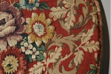 イギリスビンテージ　ERCOL(アーコール)　クラシカルな佇まいが魅力のクッション付きロッキングチェア　(R-066805)