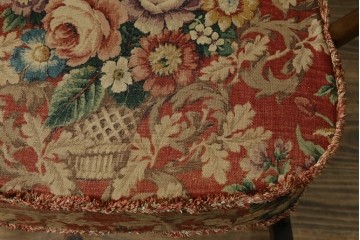 イギリスビンテージ　ERCOL(アーコール)　クラシカルな佇まいが魅力のクッション付きロッキングチェア　(R-066805)