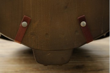 イギリスビンテージ　ERCOL(アーコール)　クラシカルな佇まいが魅力のクッション付きロッキングチェア　(R-066805)