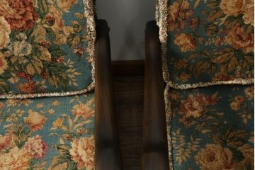 イギリスビンテージ　ERCOL(アーコール)　Old Colonial(オールドコロニアル)　シックな英国カントリースタイルのお部屋におすすめなイージーチェア2脚セット(アームソファ、1人掛けソファ、一人掛けソファ、北欧、ヴィンテージ)(R-066807)