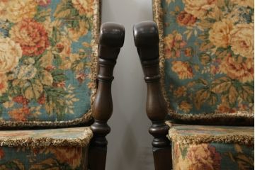 イギリスビンテージ　ERCOL(アーコール)　Old Colonial(オールドコロニアル)　シックな英国カントリースタイルのお部屋におすすめなイージーチェア2脚セット(アームソファ、1人掛けソファ、一人掛けソファ、北欧、ヴィンテージ)(R-066807)