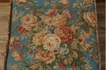 イギリスビンテージ　ERCOL(アーコール)　Old Colonial(オールドコロニアル)　シックな英国カントリースタイルのお部屋におすすめなオットマン(フットスツール、1Pソファ、1人掛けソファ、一人掛けソファ、椅子、イス、チェア、ヴィンテージ、北欧)(R-066808)